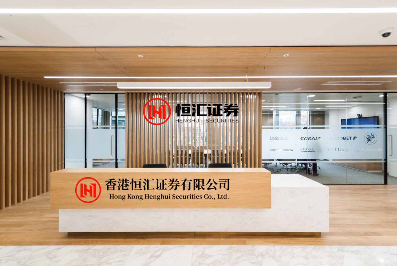 全国股票配资官网 81岁曹翠芬家中接待王鸥王仁君，没儿没女室内陈设简单却不失温馨